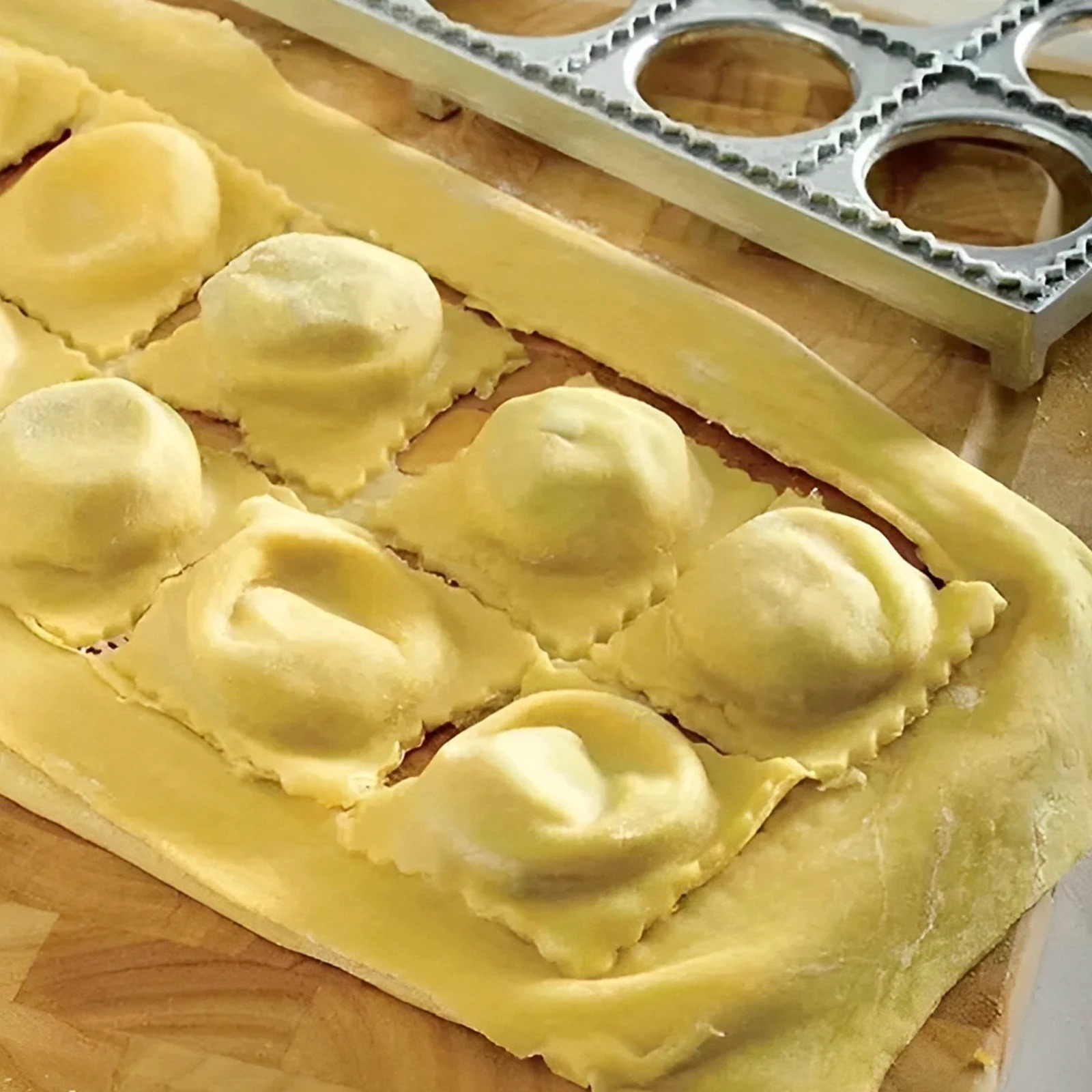 Knödelform, 12 Löcher, Ravioli – Kitchen Appliances On Sale Bewertung und Preis